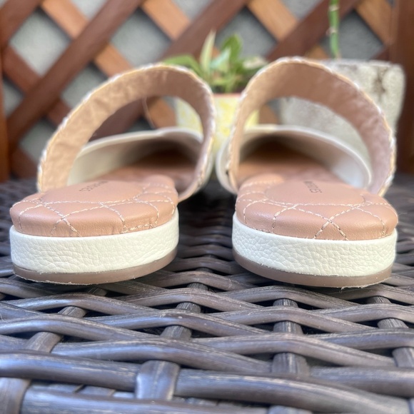 Birdies Cute Sandals - Picture 7 of 11